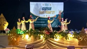 GEBYAR TARI PGMI UNTUK MELESTARIKAN SENI TARI INDONESIA
